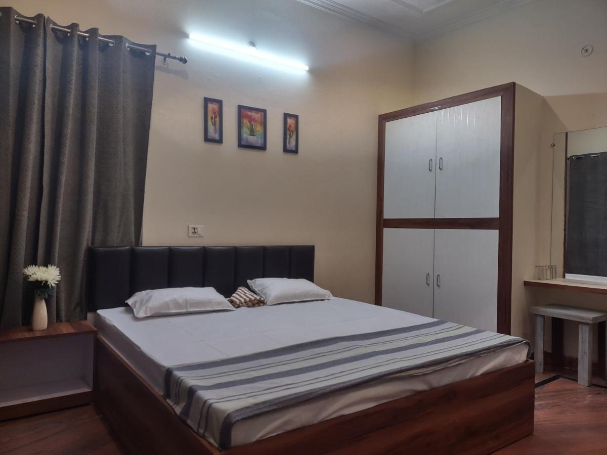 Paarijaat Homestay & Guesthouse Ayodhya Exterior foto