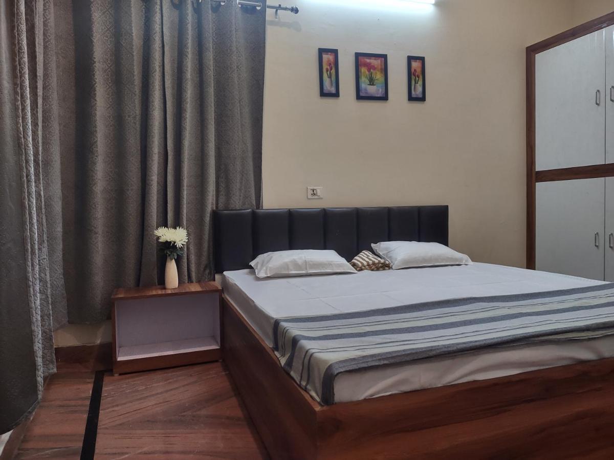 Paarijaat Homestay & Guesthouse Ayodhya Exterior foto