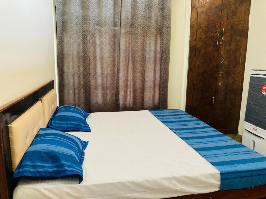 Paarijaat Homestay & Guesthouse Ayodhya Exterior foto